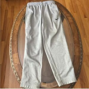 Medium grey Therma-Fit Nike sweatpants